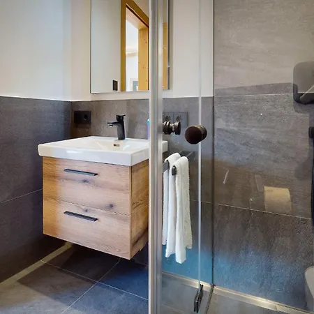 - Pflegersee Apartment *